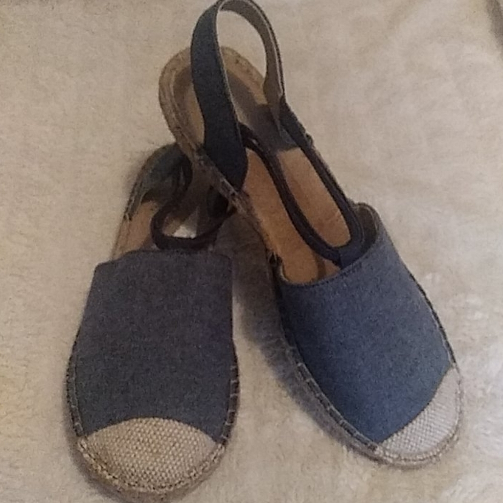 Rialto Blue/Tan Sandals 8M